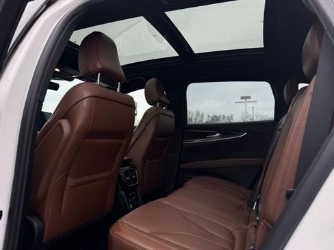 Certified 2023 Lincoln Nautilus Reserve image 22