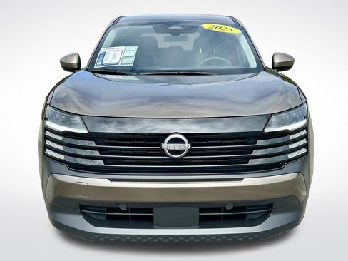 Used 2025 Nissan Kicks SV FWD image 2
