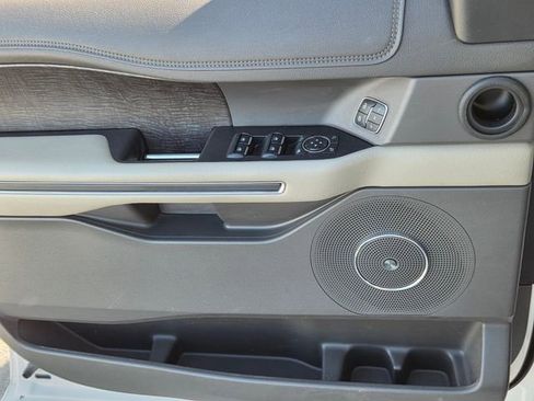 Used 2019 Ford Expedition Limited w/ Equipment Group 302A image 25