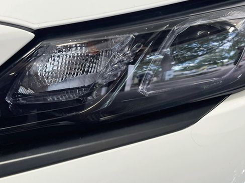 Used 2022 Toyota Camry SE w/ Audio Upgrade Package FWD image 12
