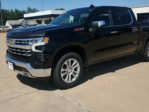 Used 2022 Chevrolet Silverado 1500 LTZ AWD/4WD image 4