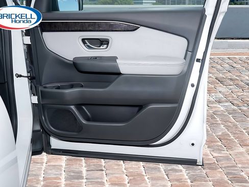 Certified 2023 Honda Pilot Elite image 14