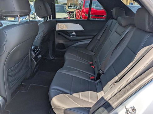 Used 2025 Mercedes-Benz GLE 350 4MATIC image 15