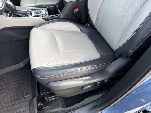 Used 2023 Subaru Forester Limited image 15