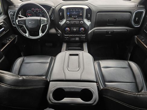 Used 2021 Chevrolet Silverado 1500 LT Trail Boss w/ Convenience Package II image 31