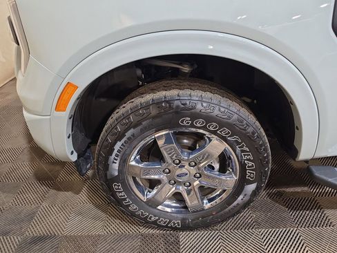 Used 2024 Ford Ranger XLT w/ FX4 Off-Road Package AWD/4WD image 18