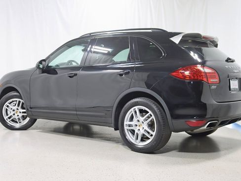 Used 2014 Porsche Cayenne Platinum Edition image 9