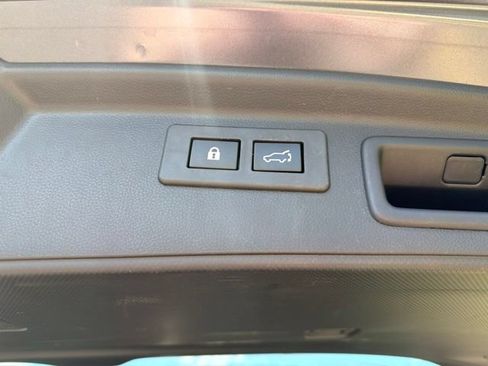 Certified 2023 Subaru Forester Limited AWD/4WD image 11