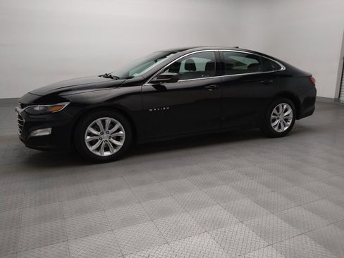 Used 2020 Chevrolet Malibu LT image 2