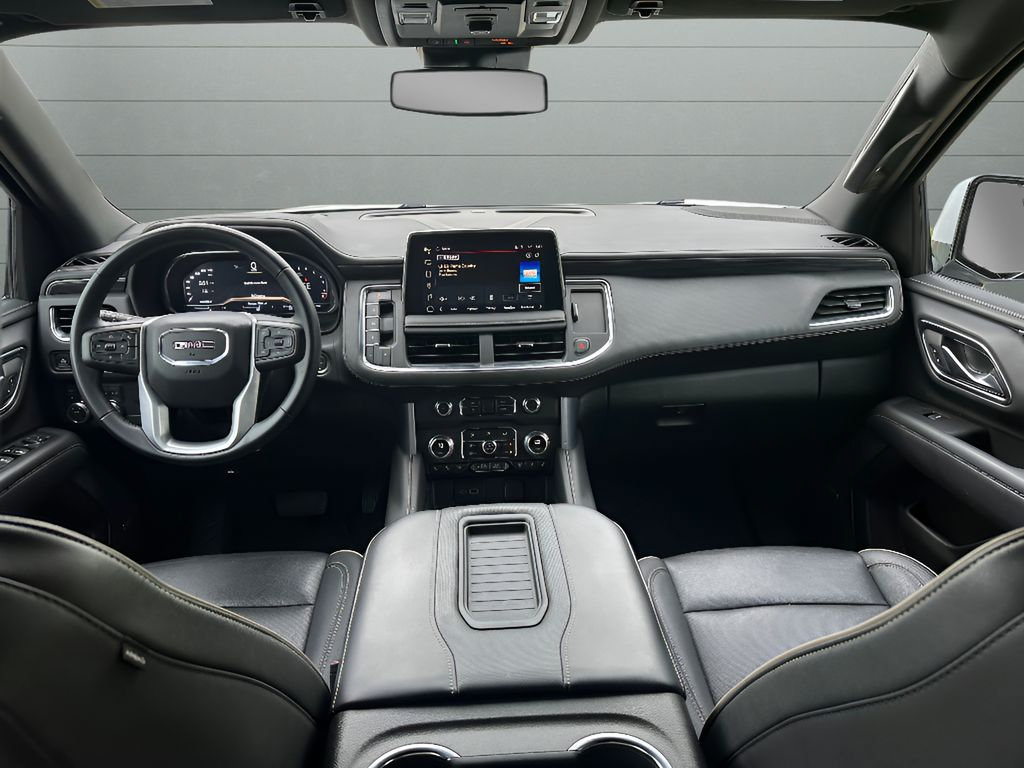 Used 2024 GMC Yukon SLT AWD/4WD image 17