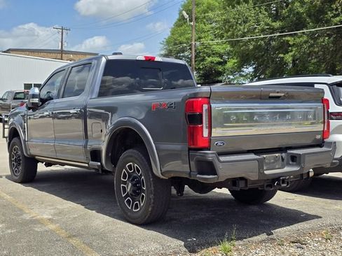 Used 2024 Ford F250 Platinum AWD/4WD image 2