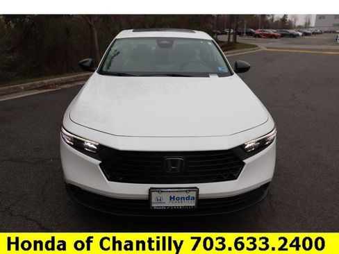 Used 2025 Honda Accord SE image 2