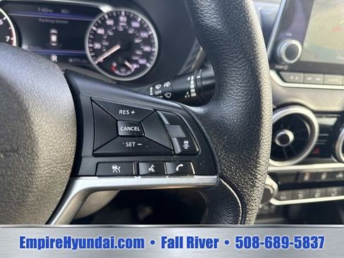 Used 2024 Nissan Sentra SV FWD image 28