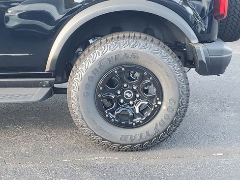 New 2025 Ford Bronco Big Bend w/ Black Diamond Package image 30