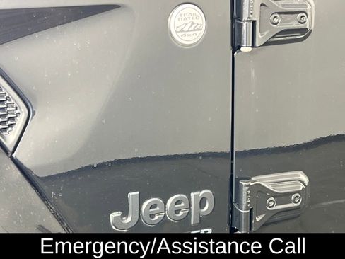 Used 2019 Jeep Wrangler Unlimited Sahara image 42