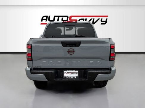 Used 2024 Nissan Frontier PRO-4X w/ Technology Package AWD/4WD image 6