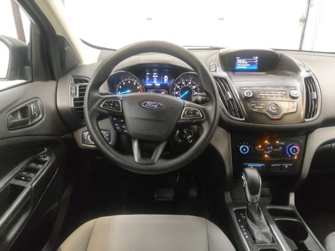 Used 2019 Ford Escape S image 22