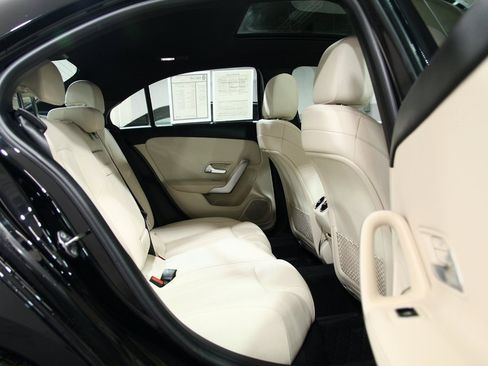 Used 2020 Mercedes-Benz A 220 A 220 image 25