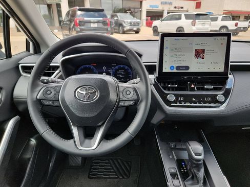 Used 2026 Toyota Corolla Cross XLE w/ Convenience Package FWD image 12