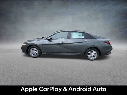 Certified 2025 Hyundai Elantra SE FWD image 15