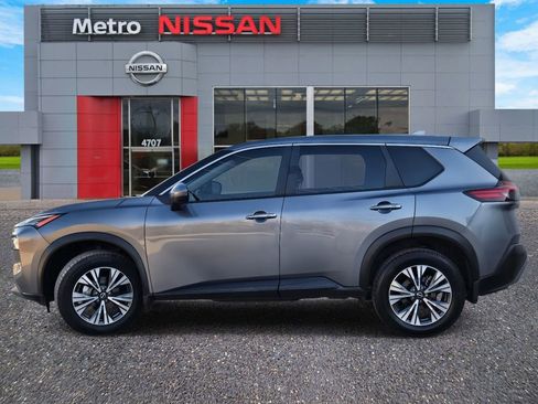 Certified 2023 Nissan Rogue SV image 3