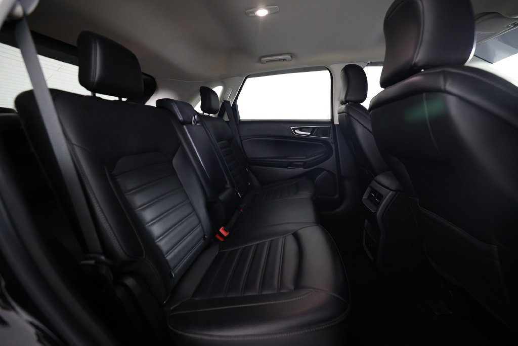 Used 2023 Ford Edge SEL AWD/4WD image 11