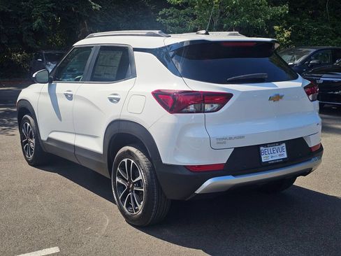 New 2026 Chevrolet TrailBlazer LT w/ LT Cold Weather Package AWD/4WD image 3