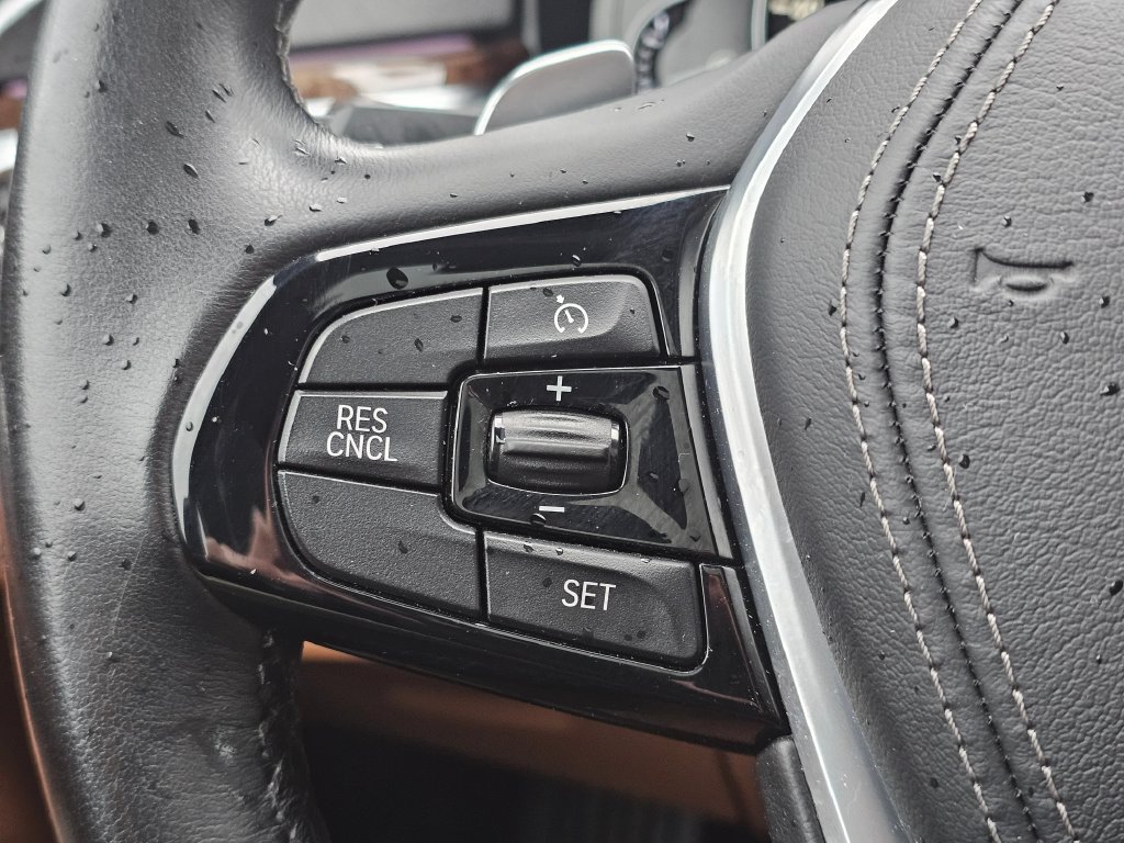 Used 2018 BMW 530e RWD image 26