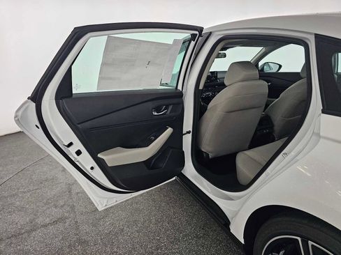 New 2026 Honda Accord SE image 15