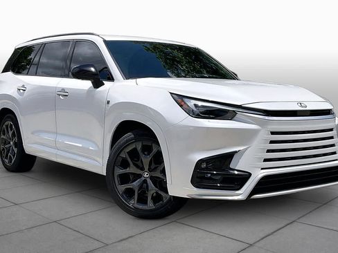 New 2026 Lexus TX 500h AWD image 3