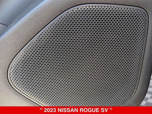 Used 2023 Nissan Rogue SV AWD/4WD image 14