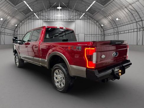 Used 2019 Ford F250 King Ranch w/ King Ranch Ultimate Package AWD/4WD image 3