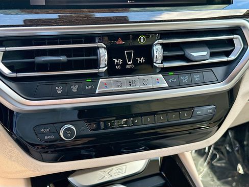 Used 2022 BMW X3 sDrive30i w/ Convenience Package w/ZPA image 16