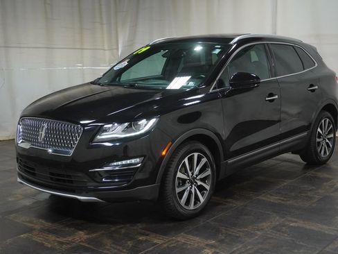 Used 2019 Lincoln MKC Reserve AWD/4WD image 2