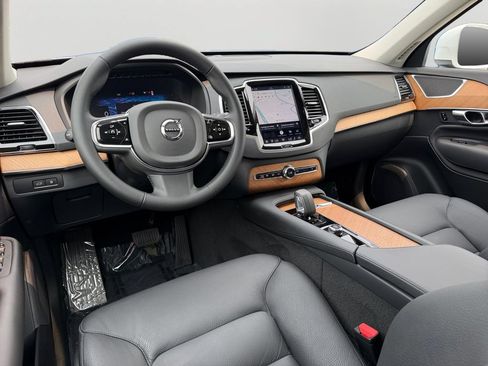 Certified 2024 Volvo XC90 T8 Plus w/ Protection Package Premier AWD/4WD image 13