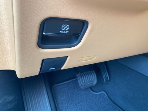 New 2025 Jeep Grand Cherokee Summit image 18