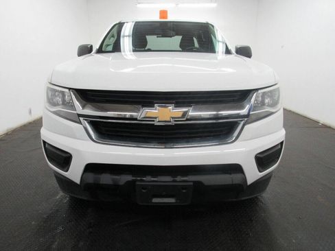 Used 2018 Chevrolet Colorado W/T image 2