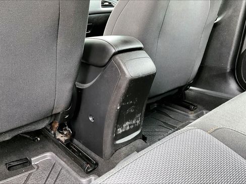 Used 2018 Chevrolet Cruze LS FWD image 36
