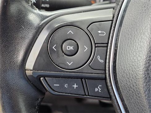 Used 2020 Toyota Camry SE image 20