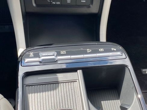Certified 2026 Hyundai Tucson Limited w/ Tow & Go Package AWD/4WD image 22