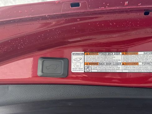 Used 2018 Toyota RAV4 XLE image 11