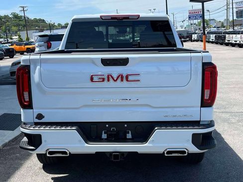 New 2026 GMC Sierra 1500 Denali w/ Denali Reserve Package AWD/4WD image 4