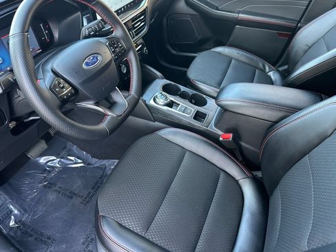 Used 2025 Ford Escape ST-Line w/ Equipment Group 301A FWD image 10