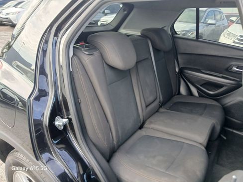 Used 2020 Chevrolet Trax LS w/ Tint and Cruise Package FWD image 15