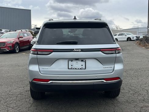 Certified 2023 Jeep Grand Cherokee Limited image 6