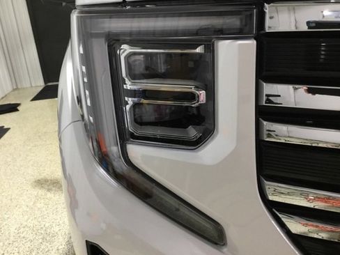 New 2025 GMC Sierra 1500 SLT w/ SLT Premium Package image 30