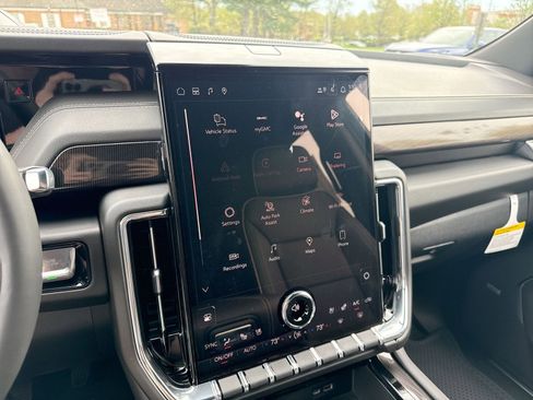 New 2026 GMC Yukon XL Elevation w/ Elevation Premium Package image 18