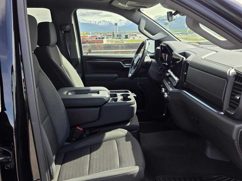 Used 2025 GMC Sierra 1500 Elevation AWD/4WD image 11