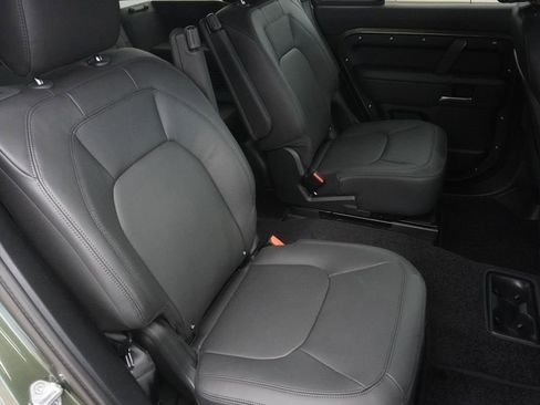 New 2026 Land Rover Defender 130 X-Dynamic SE AWD/4WD image 27