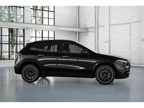 New 2026 Mercedes-Benz GLA 35 AMG 4MATIC image 15